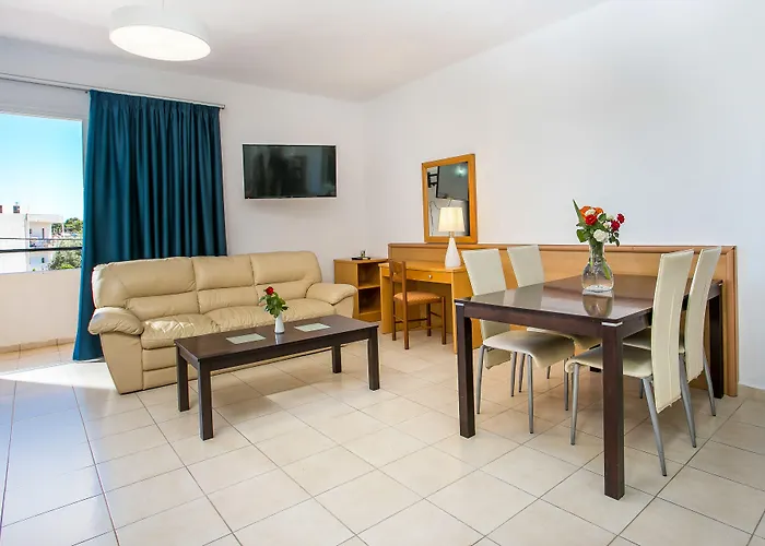 Mon Repos فاليراكي